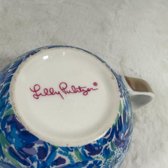 Lilly Pulitzer Blue Floral Ceramic Mug Cup Gold Handle 12fl oz - Picture 3 of 7
